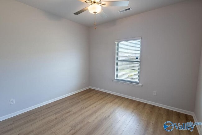 Building Photo - 143 Sager Cir