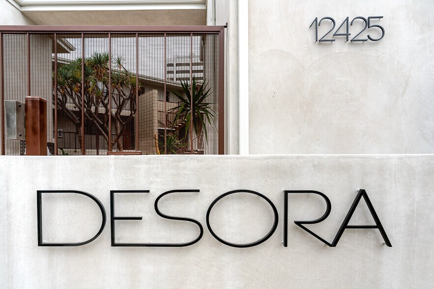 Building Photo - Desora