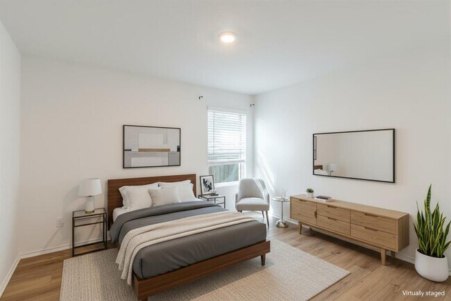 Building Photo - 1729 Catahoula Dr