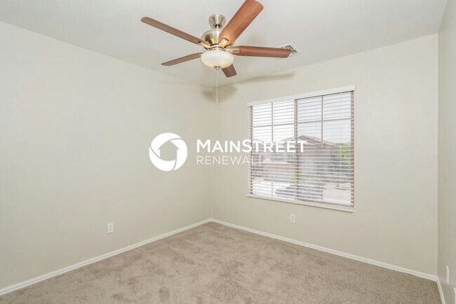 Building Photo - 3 Bedroom Pet-Friendly Home in Avondale, A...