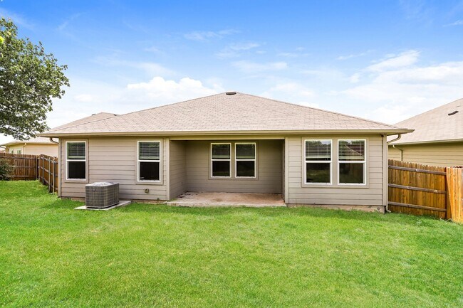 Building Photo - Spacious 3-Bedroom in Affordable Austin Community