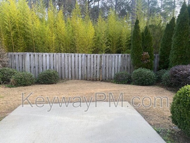 Building Photo - 145 Preakness Dr