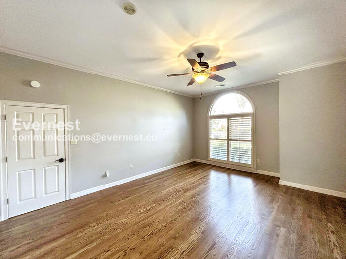 Building Photo - 10265 Buckland Bluff Cove