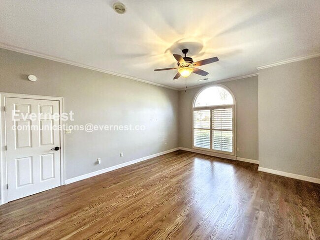 Building Photo - 10265 Buckland Bluff Cove