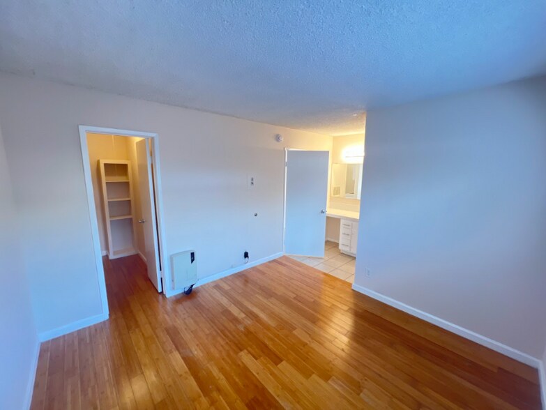 Building Photo - 2435 2nd St