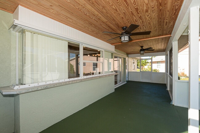 Building Photo - 1775 SW Brisbane St