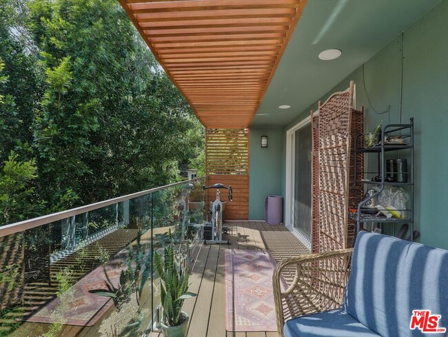 Building Photo - 6921 Pso Del Serra