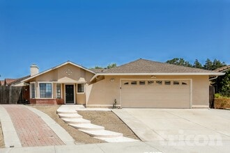 Building Photo - 4401 Montara Dr