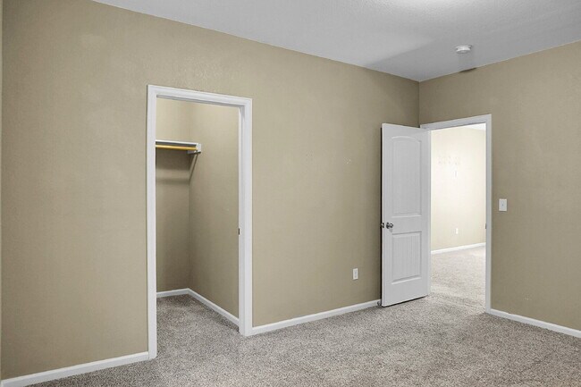 Building Photo - $2,700 - 4 Bed, 3.5 Bath Home in CO Spring...