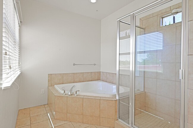 Building Photo - 1 MO. FREE RENT WITH 2 YR. LEASE!  Bright Tierra Contenta Retreat