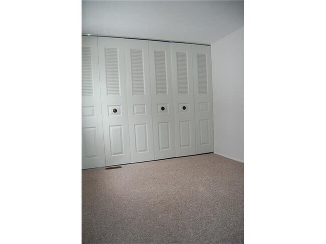 Building Photo - 119 Ligonier Ln