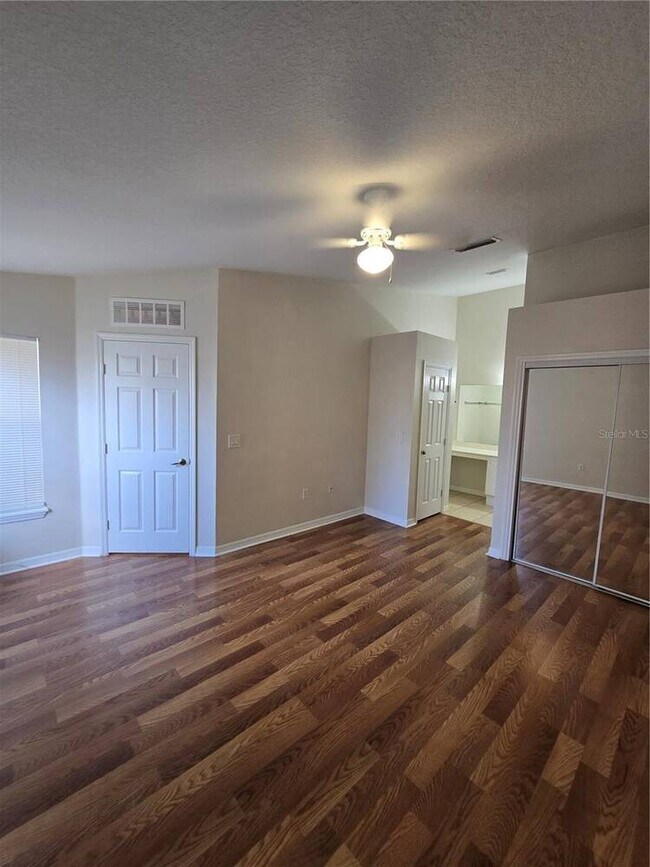 Building Photo - 2790 Club Cortile Cir
