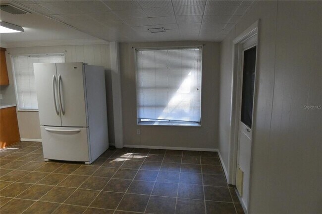 Building Photo - 4344 Dartmouth Ave N