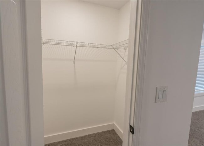 Building Photo - 3822 Bakers Ferry Rd SW