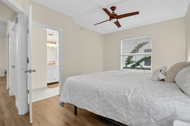 Building Photo - 3212 Tuscany Way