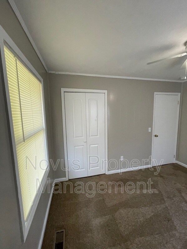 Building Photo - 40 Gees Ln