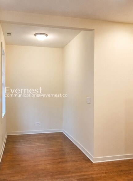 Building Photo - 1636 N North Park Avenue