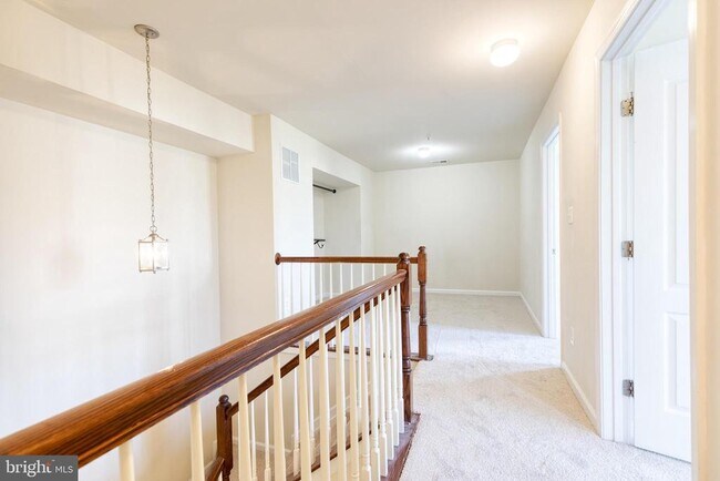 Building Photo - 23216 Observation Dr