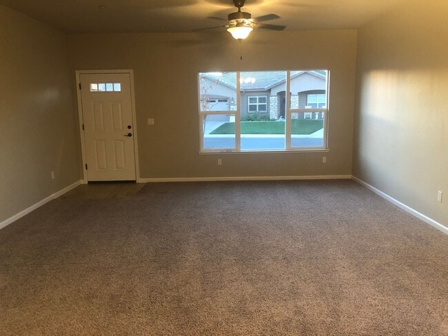 Building Photo - 4 Bedroom 2, Bath, 1900 sft. Ione Home for Lease.