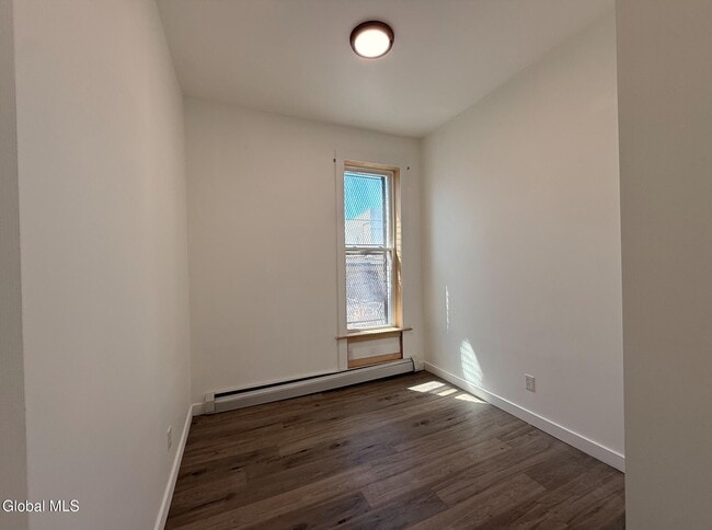 Building Photo - 336 Clinton Ave