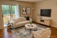 Building Photo - 911 Ravens Crest Dr