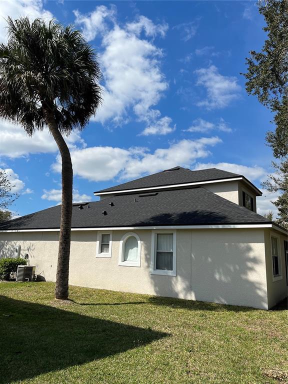 Building Photo - 1749 Golfview Dr