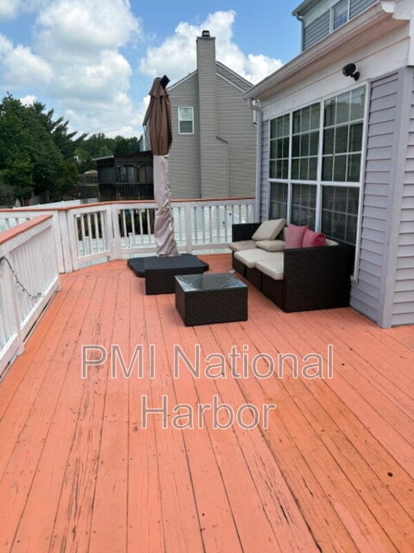 Building Photo - 10713 Wembrough Pl