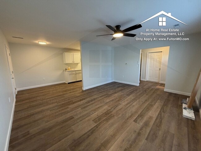 Building Photo - King Street 128-130 Duplex