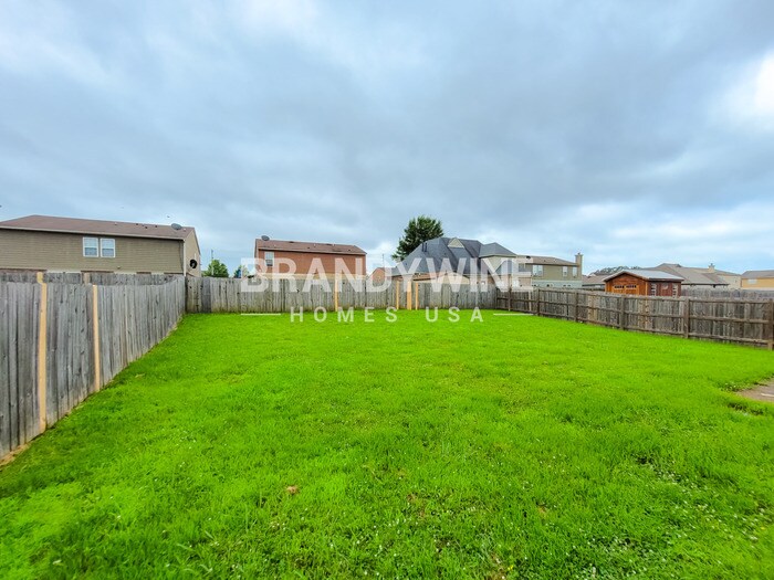 Building Photo - 7799 Birdwood Dr