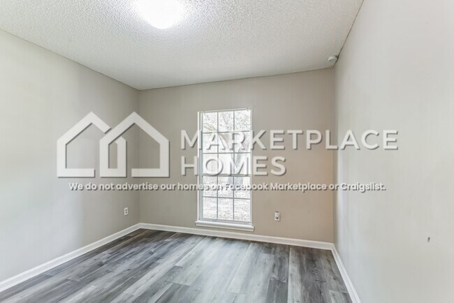 Building Photo - 508 N Bridgestone Ave