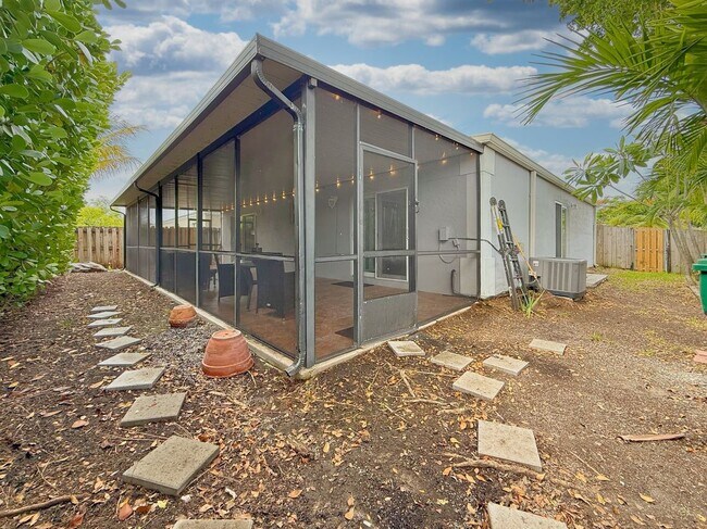 Building Photo - 9802 SW 222nd Terrace