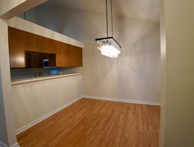 Building Photo - NICE One Level Nashville Area Home Near Lakes and Airport!