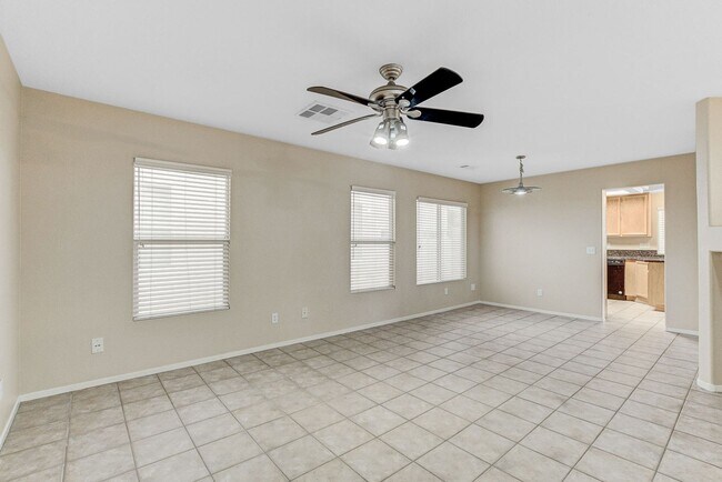 Building Photo - 2 Story 4 bedrooms 2.5 Bathrooms 2 car garage.