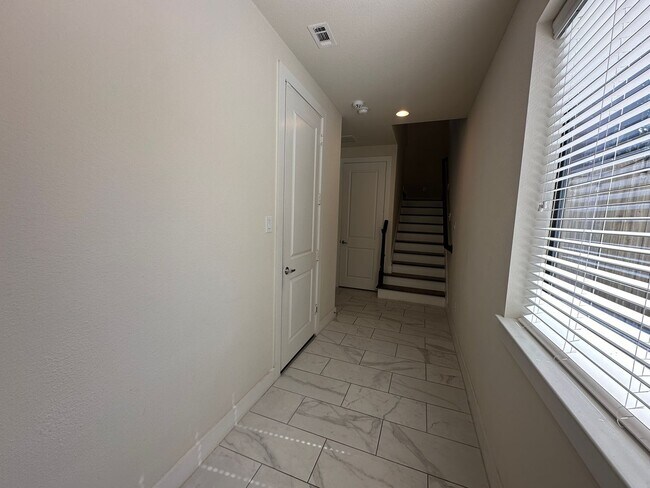 Building Photo - For Lease | 3 Bed, 3.5 Bath | 2,138 Sq Ft ...