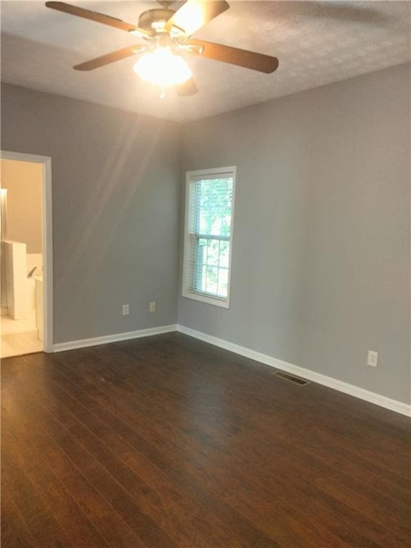 Building Photo - 3299 Hampton Green Way