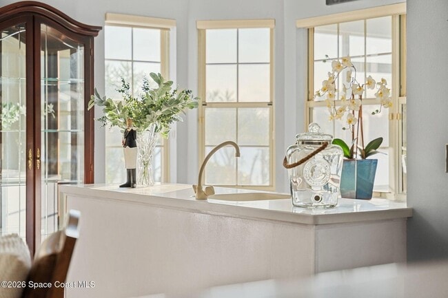 Building Photo - 662 Rossmoor Cir