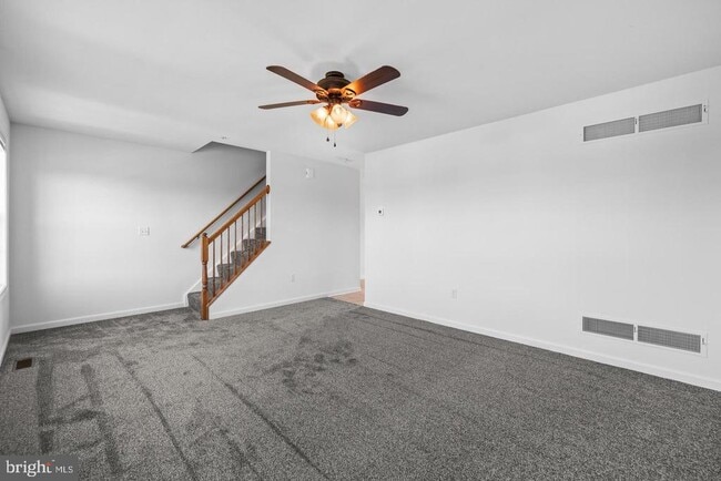 Building Photo - 23 Mustang Dr