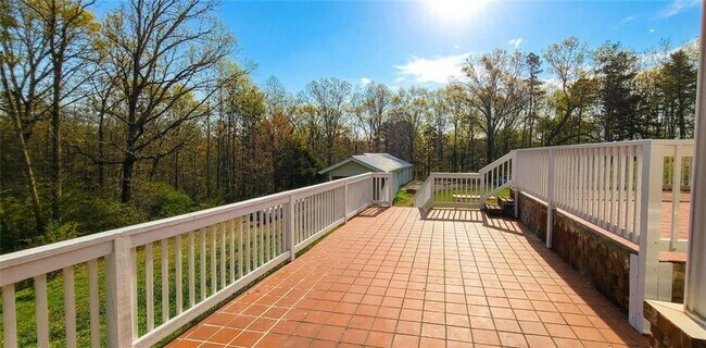 Building Photo - 6180 Elliott Family Pkwy