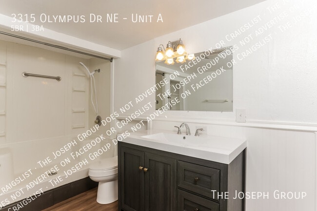 Building Photo - 3315 Olympus Dr NE