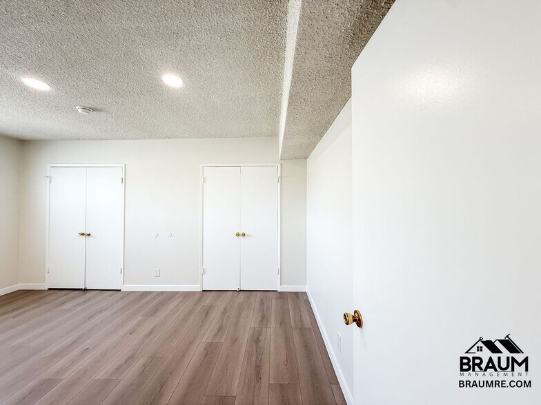 Building Photo - 6041 Whitsett Ave