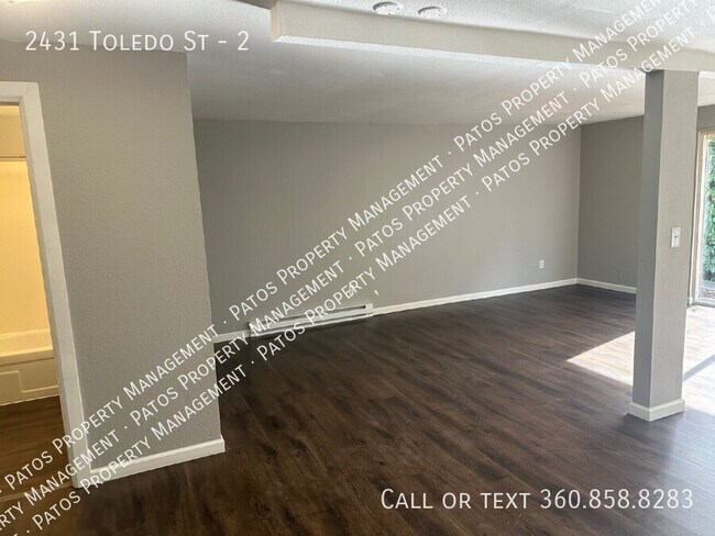Building Photo - 2431 Toledo St