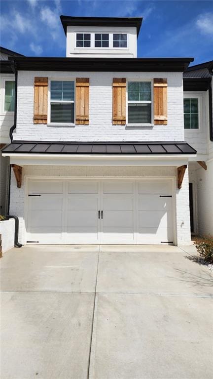 Primary Photo - 300 Auburn Valley Wy