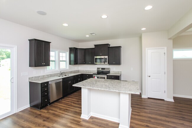 Building Photo - 10 Brake Ct