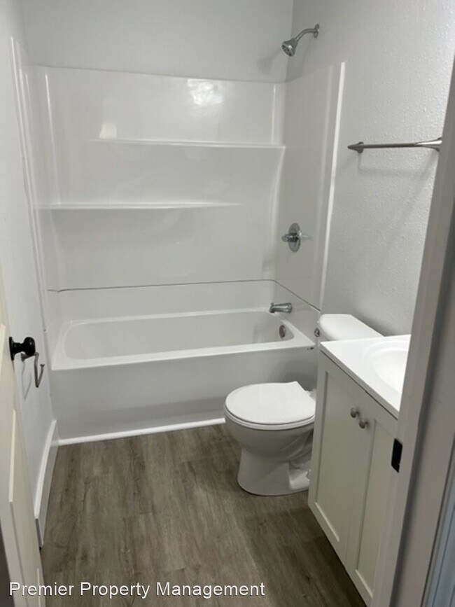 Building Photo - 3 br, 2 bath House - 12 Rolla Garden