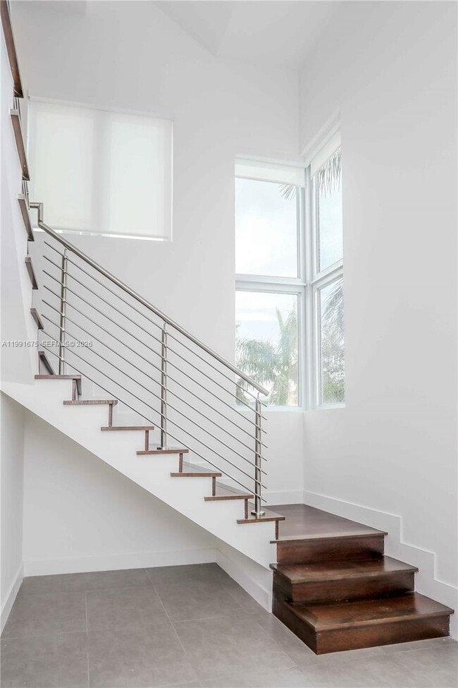 Building Photo - 8250 NW 33rd Terrace