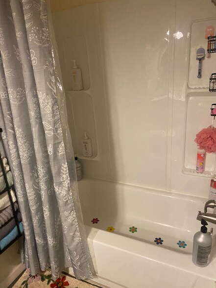 Building Photo - 149 Valley Blvd