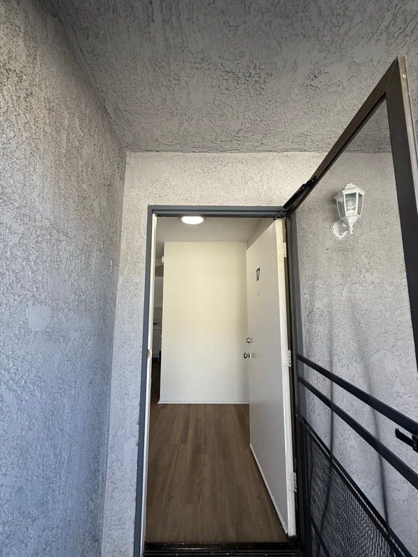 Building Photo - 1400 Peckham St