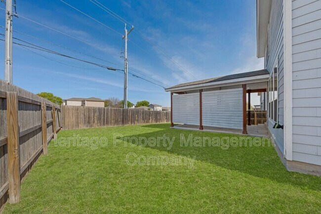 Building Photo - 9683 Shorebird Ln