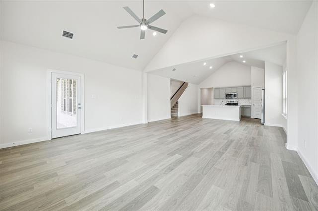 Building Photo - 646 Briar Dr