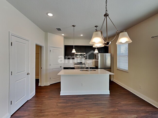 Building Photo - 6162 Little Blf Cir